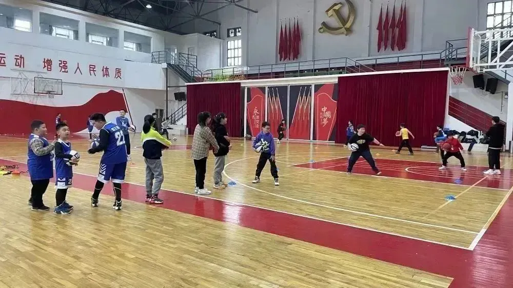 如何通过理疗提高篮球训练效果_1